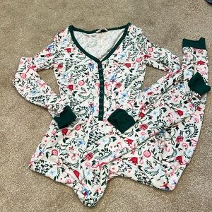 Beach bunny christmas pajamas pj onesie small